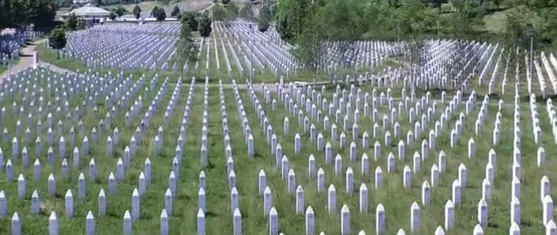 Srebrenitsa’ da, Avrupa’ nın göbeğinde yapılan katliamın bugün 25. yılı…