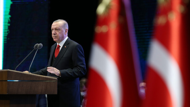 ‘Türkiye’ ye karşı tehdit, şantaj dilinin hiçbir fayda sağlamayacağı artık anlaşılmalıdır.’