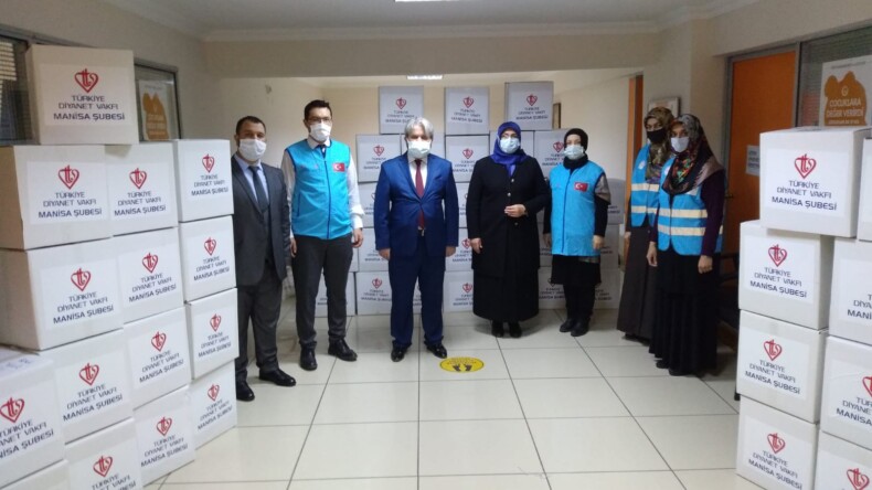 Manisa’da STK ve Türkiye Diyanet Vakfı işbirliğiyle ‘İlmek İlmek İyilik’ Projesi