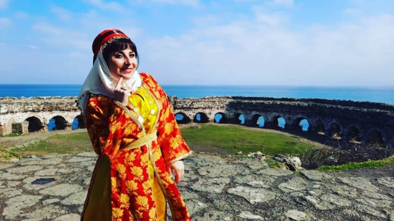 Tarihi Türk Zirvesinde Bir Anadolu Kadını, Çilem Duman