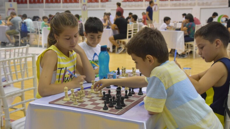 Aliağa ‘Geleneksel Kyme Satranç Turnuvası’na Hazırlanıyor