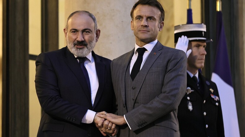 Fransa’nın Ermenistan’a nın askeri desteği artıyor