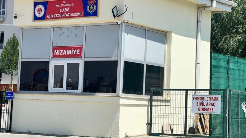 Cezaevine silahlı baskına beş tutuklama