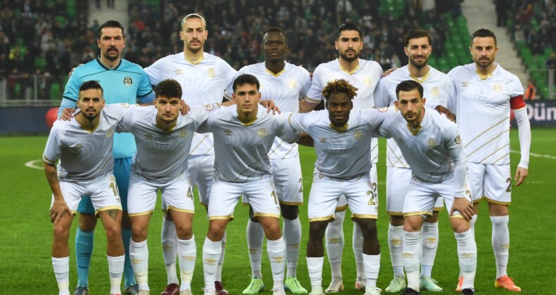 Manisa FK Sakaryaspor’u ateş hattına attı 1-2